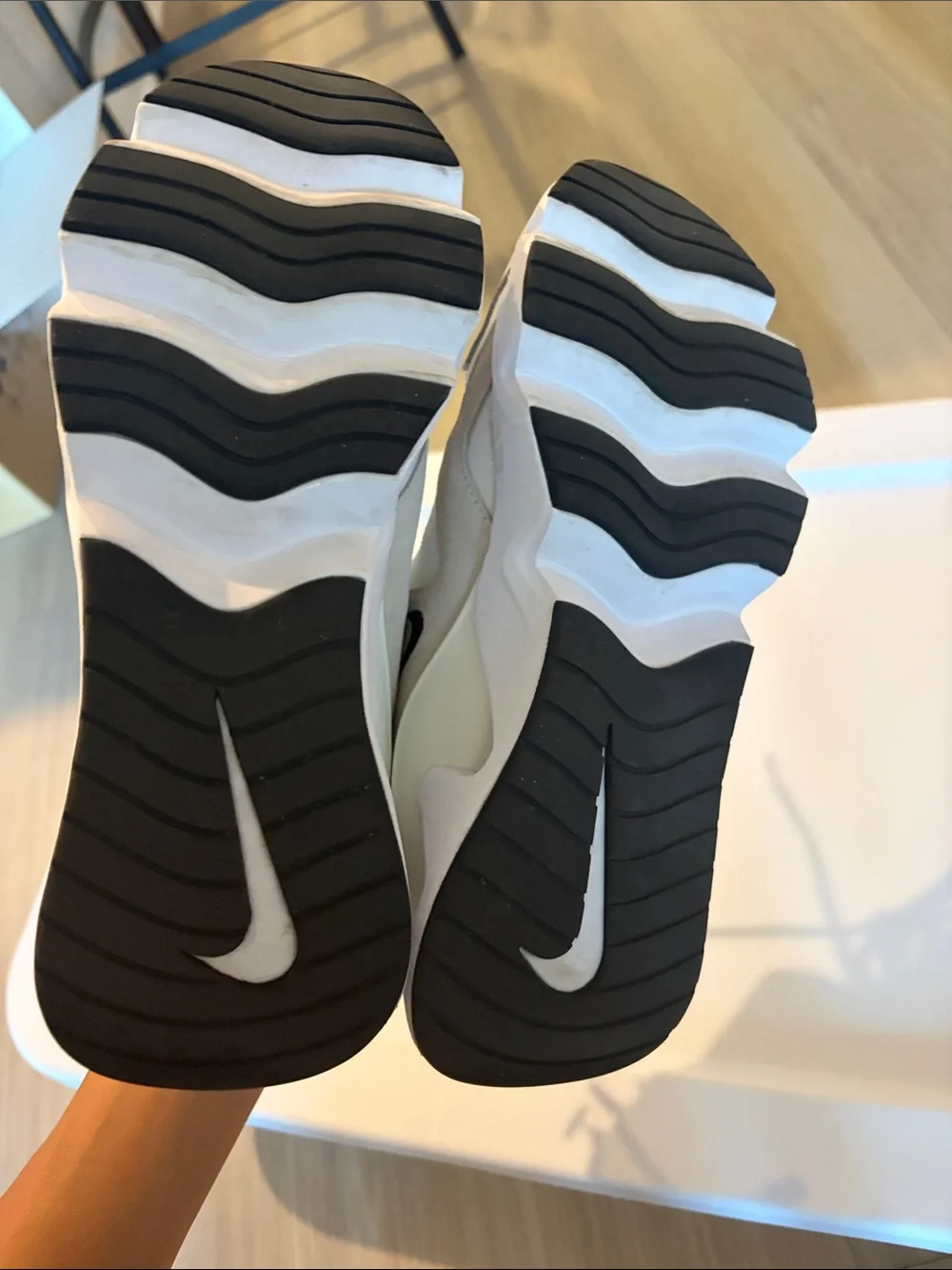 Nike Cream and White Lightweight Sneakers